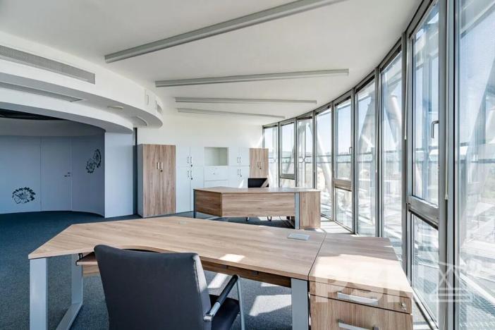 Pronájem kanceláře, Brno, Plynárenská, 710 m2