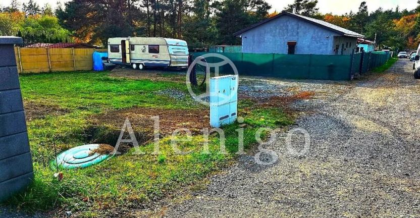 Prodej pozemku pro bydlení, Luštěnice, 380 m2