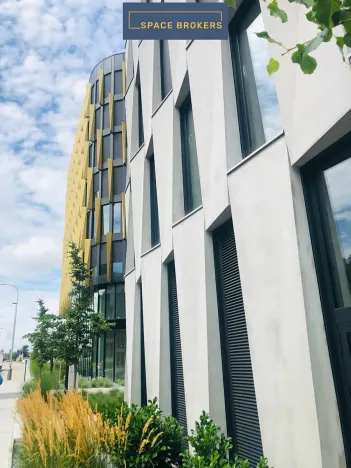 Pronájem kanceláře, Praha - Vokovice, Evropská, 1000 m2