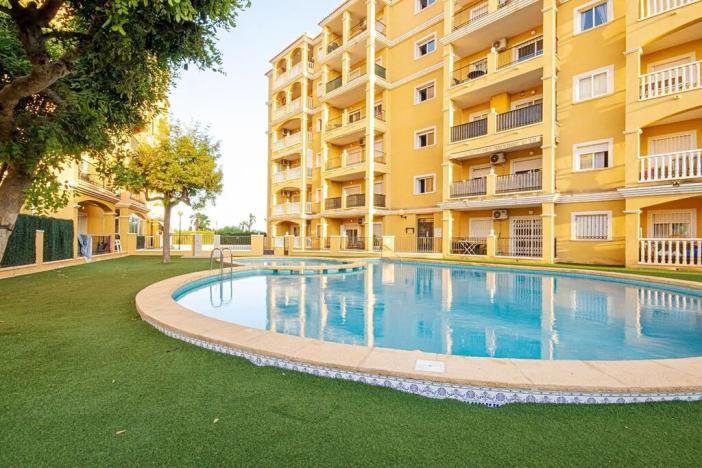 Prodej bytu 3+1, Torrevieja, Španělsko, 61 m2