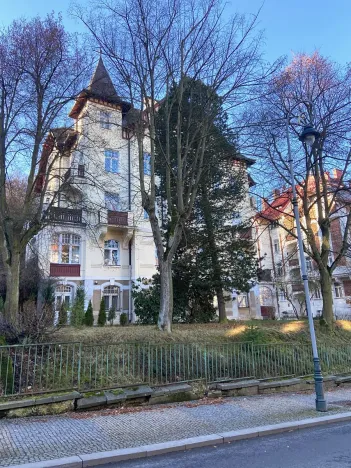 Prodej bytu 3+1, Karlovy Vary, Krále Jiřího, 89 m2