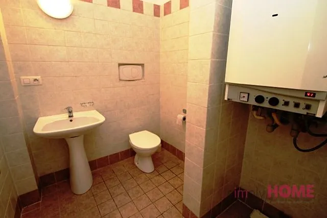 Pronájem kanceláře, Praha - Nové Město, Tyršova, 81 m2