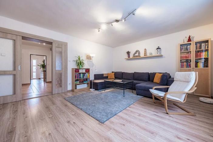 Prodej rodinného domu, Dobrovice, 250 m2