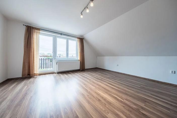 Prodej rodinného domu, Dobrovice, 250 m2