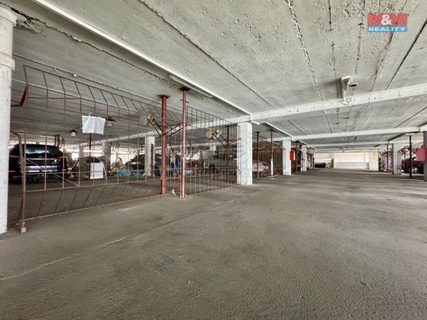 Prodej garážového stání, Praha - Střížkov, Lovosická, 18 m2