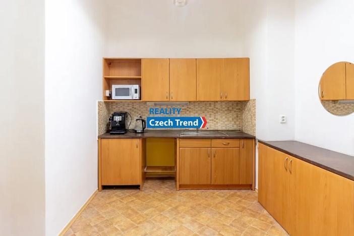 Prodej činžovního domu, Olomouc, Kollárovo nám., 2762 m2