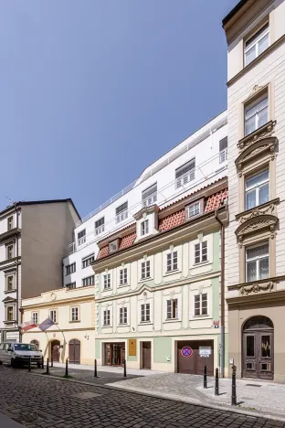 Pronájem kanceláře, Praha - Nové Město, Truhlářská, 250 m2