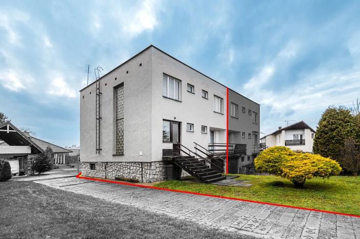 Prodej rodinného domu, Velim, náměstí Obránců míru, 180 m2