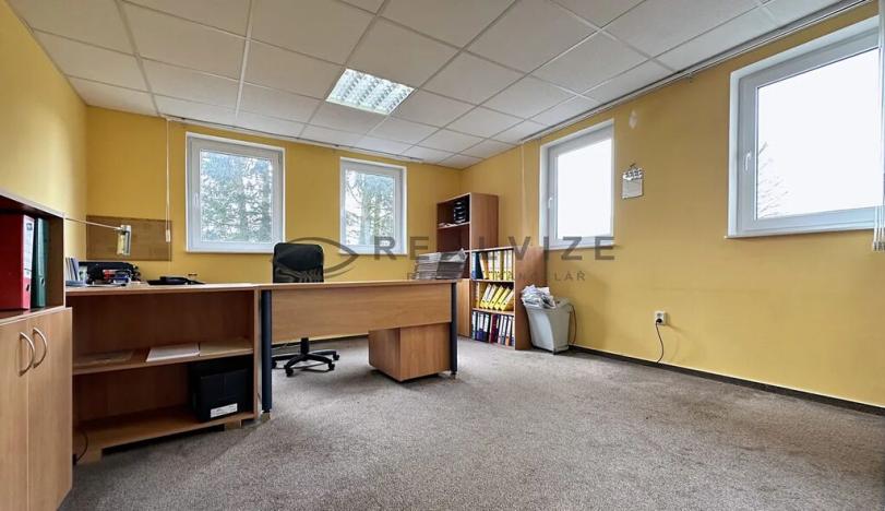 Pronájem kanceláře, Benešov nad Černou, 150 m2