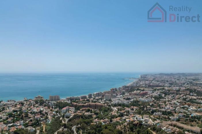 Prodej pozemku pro bydlení, Fuengirola, Španělsko, 1735 m2