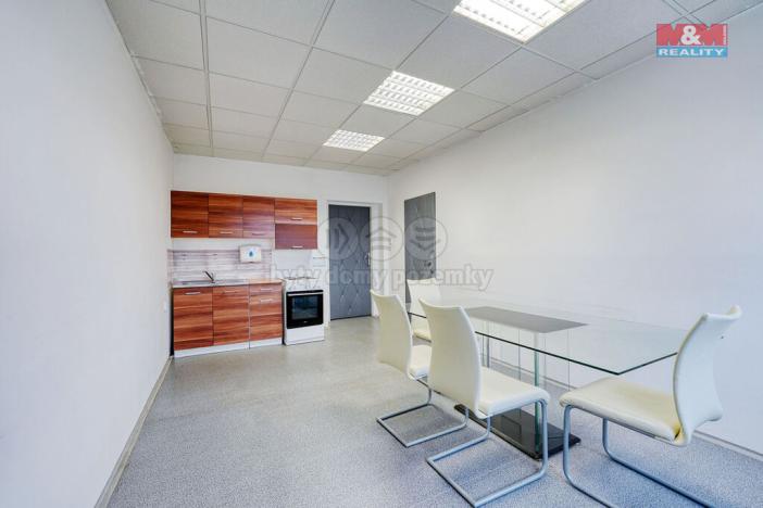 Pronájem kanceláře, Rokycany - Nové Město, Pivovarská, 1096 m2