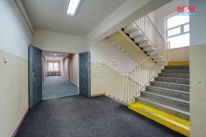 Pronájem kanceláře, Rokycany - Nové Město, Pivovarská, 1096 m2