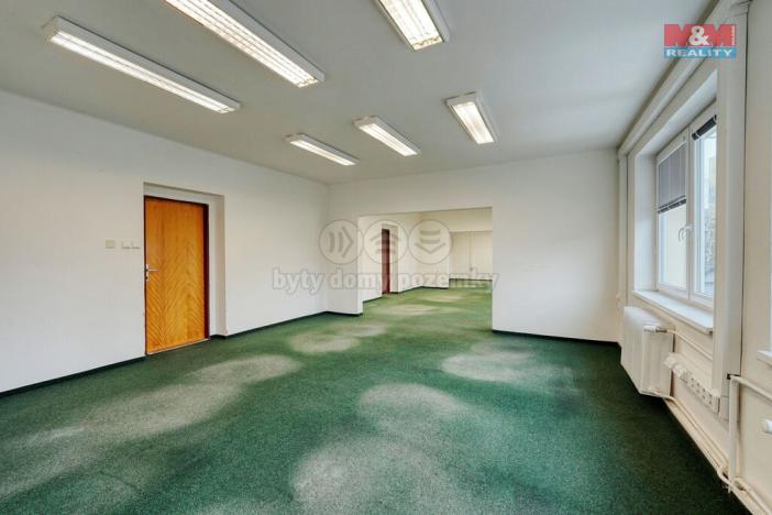 Pronájem kanceláře, Rokycany - Nové Město, Pivovarská, 1096 m2