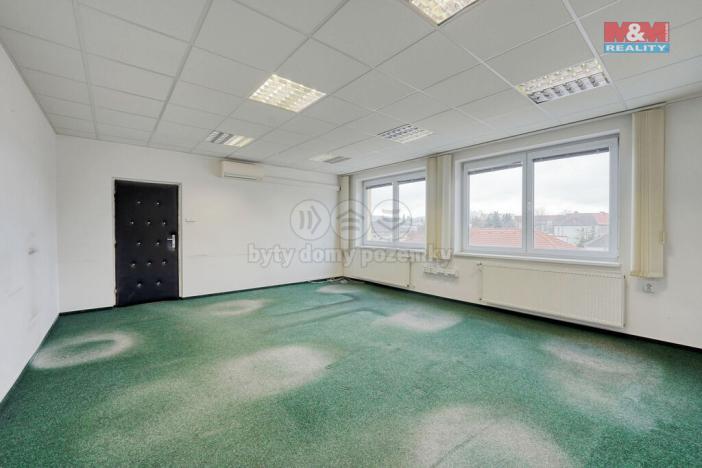 Pronájem kanceláře, Rokycany - Nové Město, Pivovarská, 1096 m2