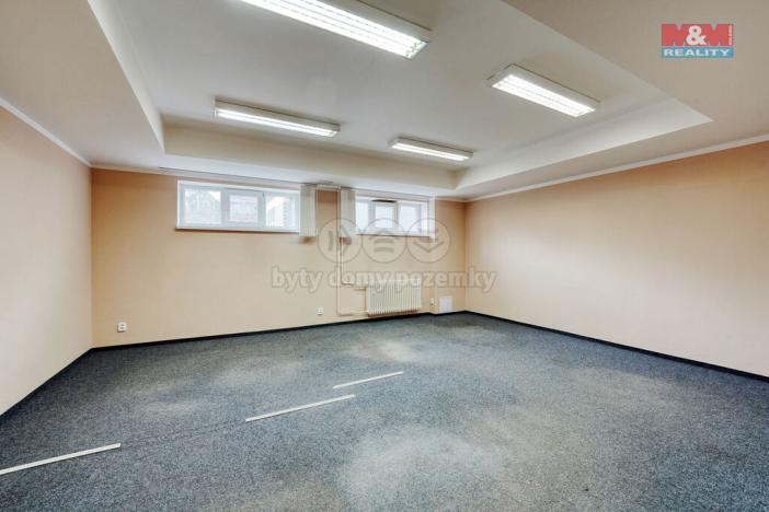 Pronájem kanceláře, Rokycany - Nové Město, Pivovarská, 1096 m2