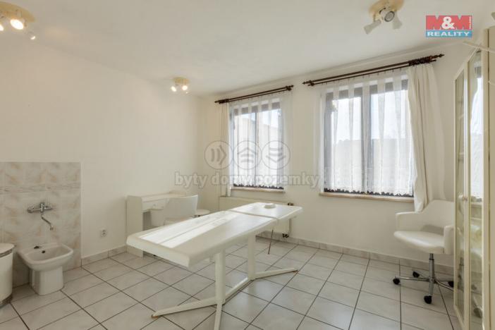 Prodej obchodního prostoru, Postoloprty, Marxovo náměstí, 440 m2