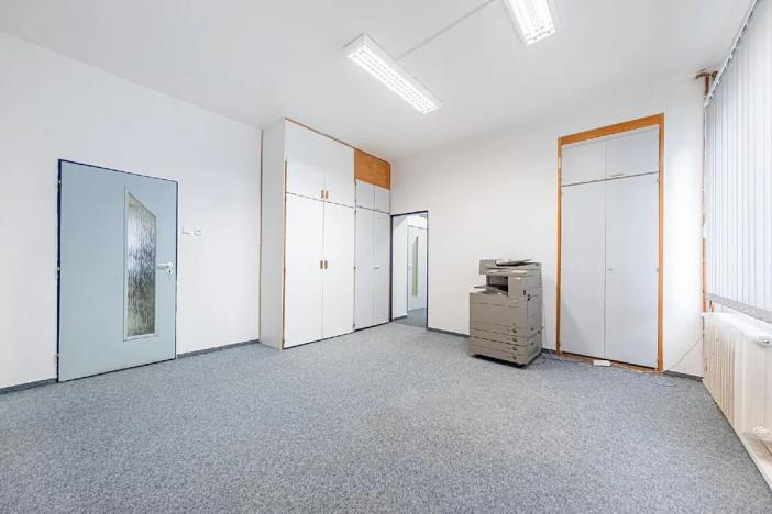Pronájem kanceláře, Pardubice, Fáblovka, 216 m2