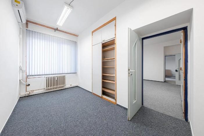 Pronájem kanceláře, Pardubice, Fáblovka, 216 m2