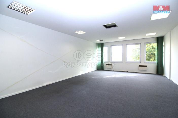 Pronájem kanceláře, Praha - Strašnice, Pod kapličkou, 695 m2