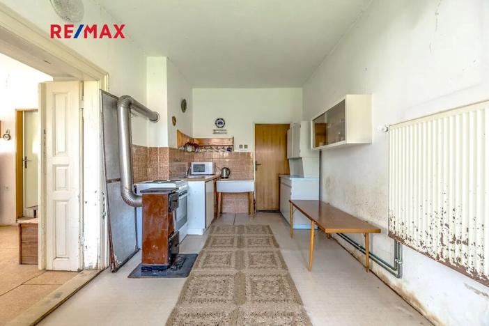 Prodej rodinného domu, Dobrovice, 180 m2