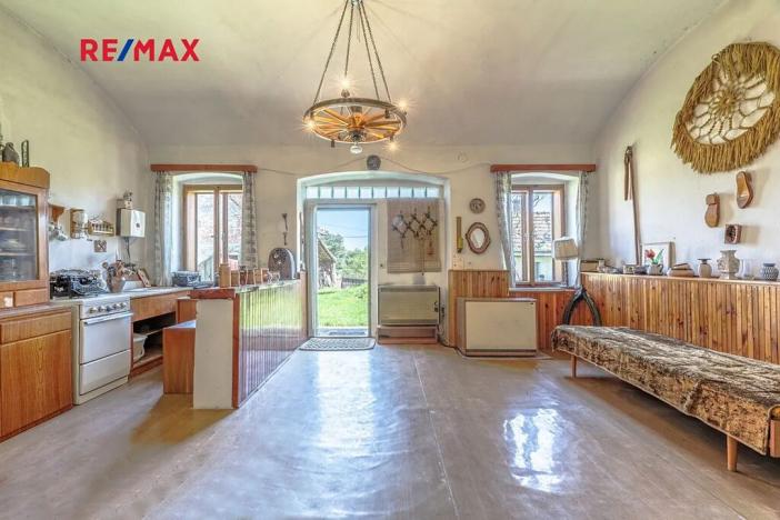 Prodej rodinného domu, Dobrovice, 180 m2