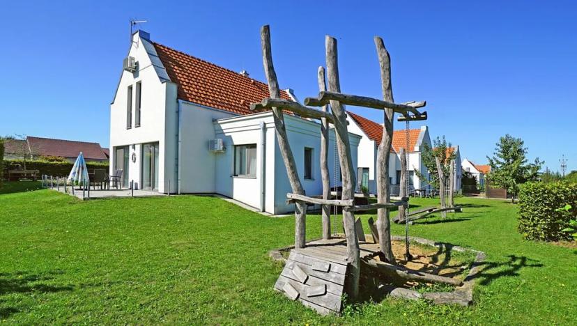 Prodej apartmánu, Lednice, Sídl. Osvobození, 52 m2