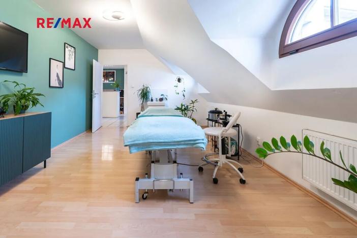 Pronájem obchodního prostoru, Brno, Novobranská, 84 m2