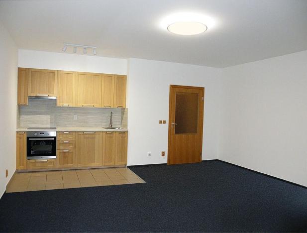 Pronájem bytu 1+kk, Praha - Smíchov, Tomkova, 42 m2