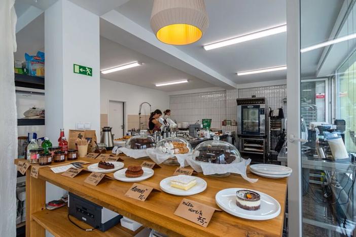 Prodej obchodního prostoru, Praha - Vršovice, Petrohradská, 123 m2