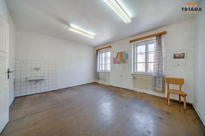 Prodej kanceláře, Desná, Krkonošská, 650 m2