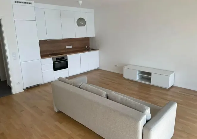 Pronájem bytu 1+kk, Praha - Žižkov, Krásova, 40 m2