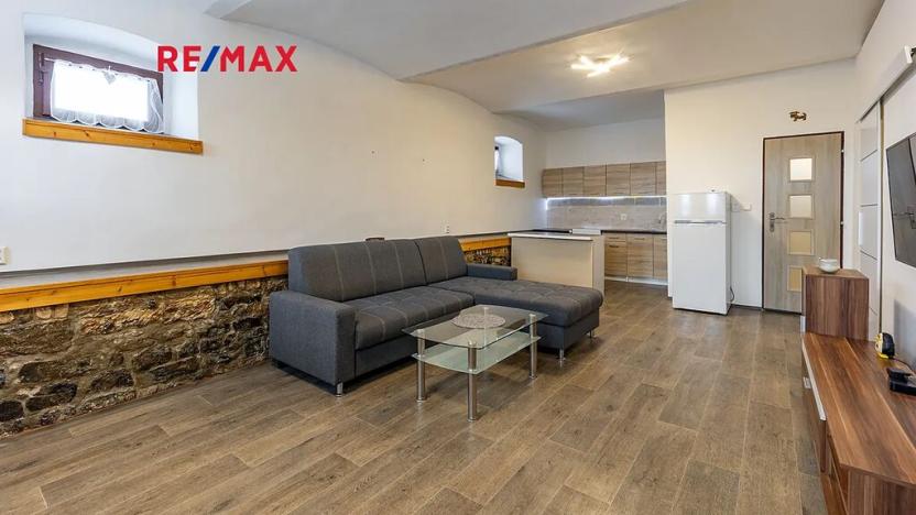 Prodej rodinného domu, Žandov, 296 m2