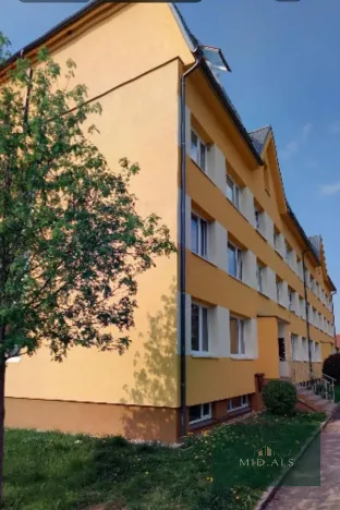 Prodej bytu 2+kk, Žebrák, Sídliště, 40 m2