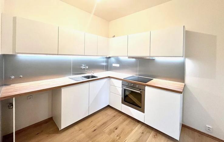 Pronájem bytu 2+kk, Praha - Vinohrady, Jugoslávská, 60 m2