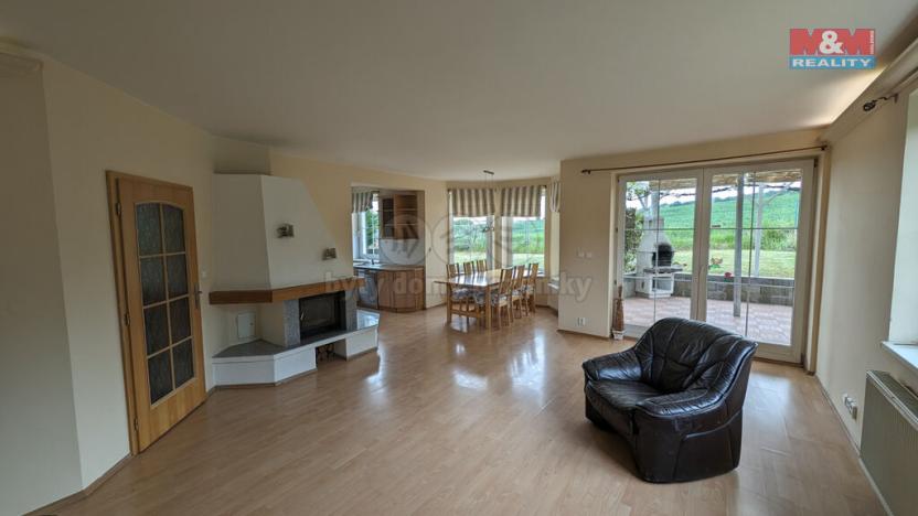 Prodej rodinného domu, Panenské Břežany, Vilová, 200 m2