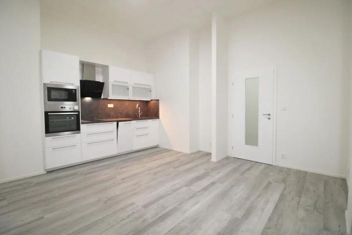 Pronájem bytu 2+kk, Praha - Karlín, Za Poříčskou bránou, 44 m2