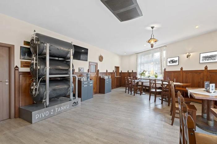 Prodej restaurace, Český Šternberk, 480 m2