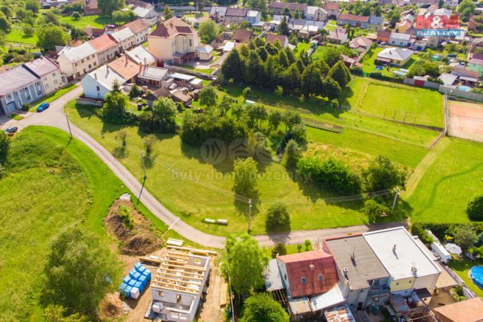 Prodej pozemku pro bydlení, Uhřice, 936 m2