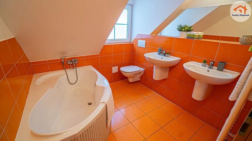 Pronájem rodinného domu, Horní Planá, 100 m2