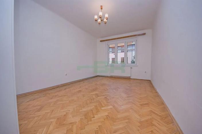 Pronájem bytu 1+1, Praha - Žižkov, Žerotínova, 42 m2