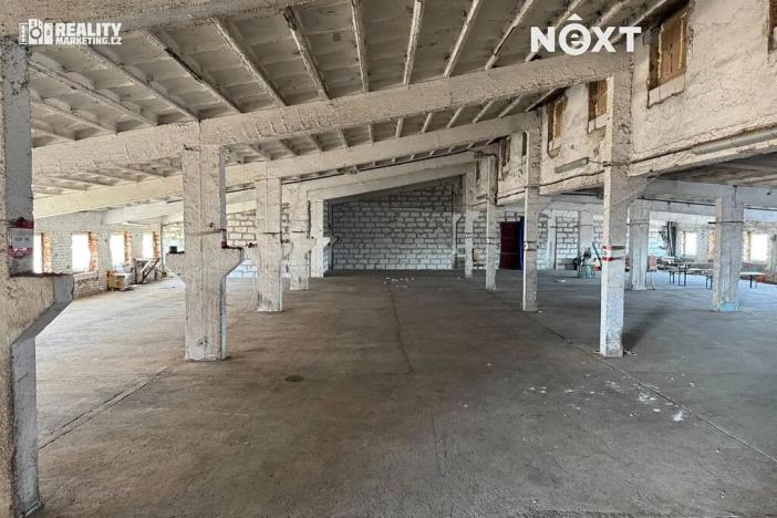 Pronájem skladu, Rostěnice-Zvonovice, 2417 m2