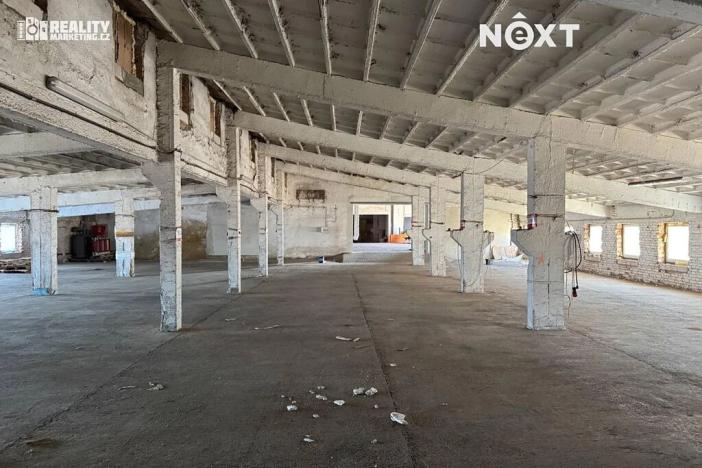 Pronájem skladu, Rostěnice-Zvonovice, 2417 m2