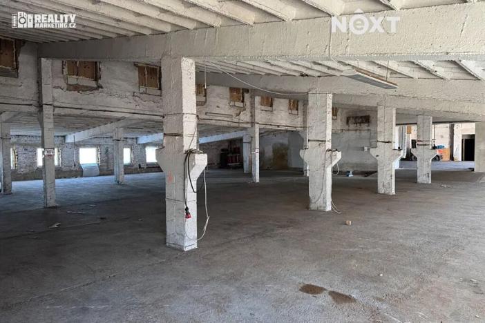 Pronájem skladu, Rostěnice-Zvonovice, 2417 m2