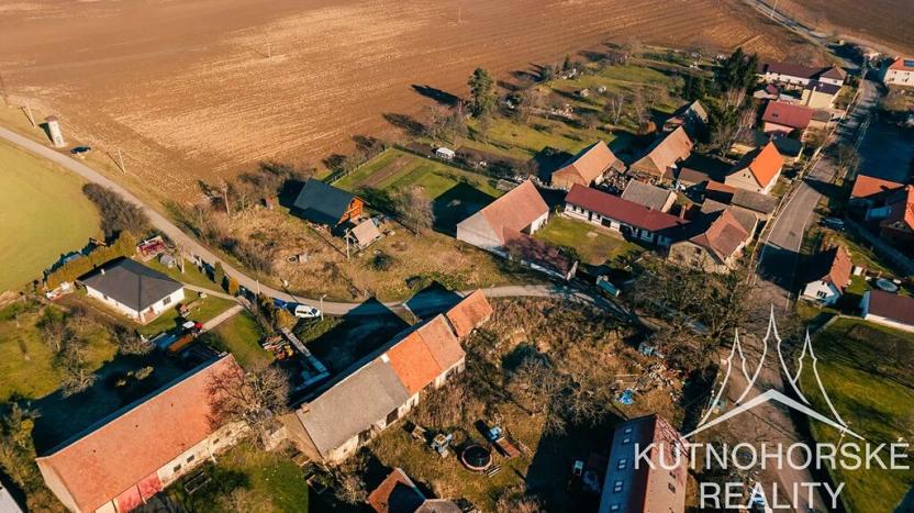 Prodej pozemku pro bydlení, Černíny, 823 m2