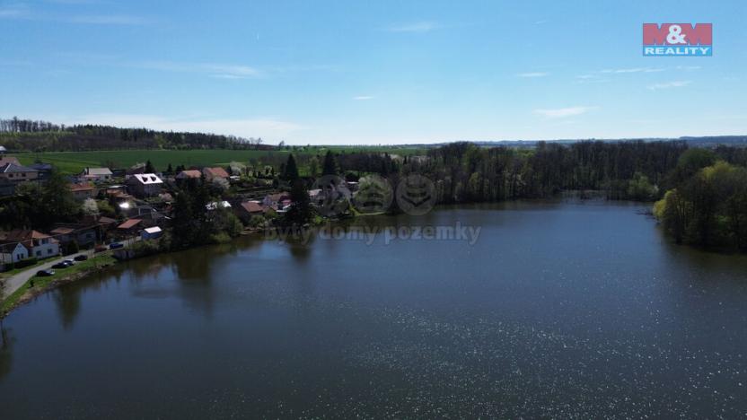 Prodej rybníku, Svojšice, 70738 m2