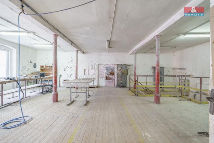 Prodej výrobních prostor, Karlovy Vary - Rybáře, Sokolovská, 2100 m2