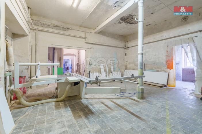 Prodej výrobních prostor, Karlovy Vary - Rybáře, Sokolovská, 2100 m2