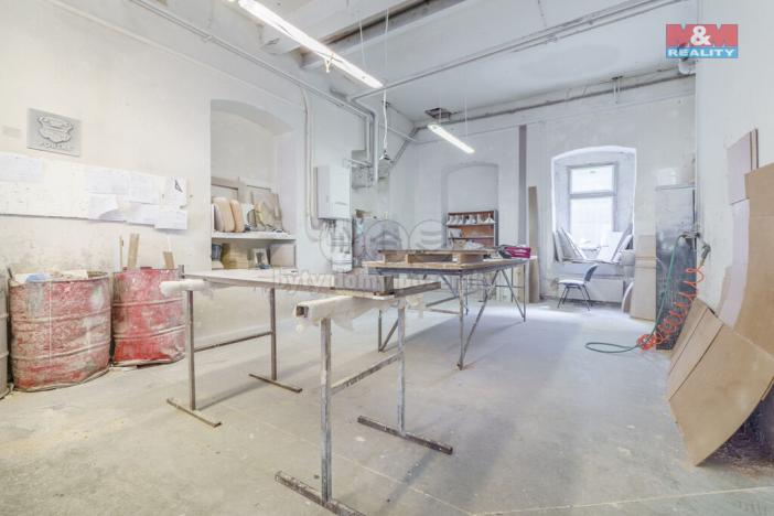 Prodej kanceláře, Karlovy Vary - Rybáře, Sokolovská, 2100 m2