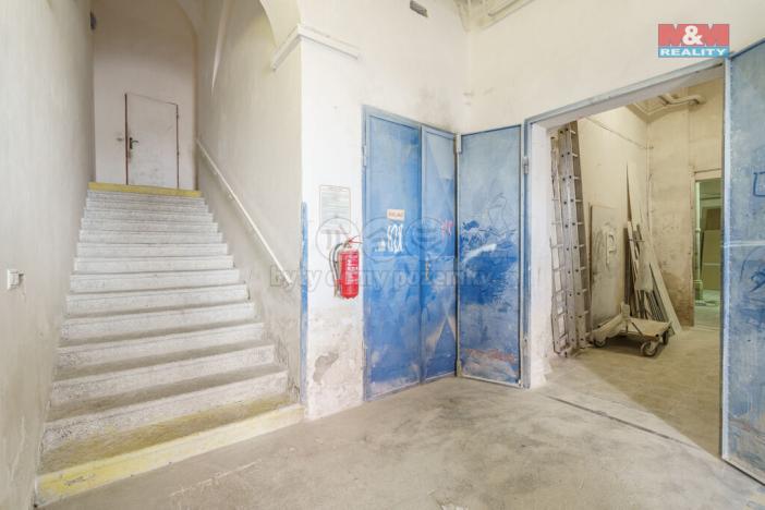 Prodej kanceláře, Karlovy Vary - Rybáře, Sokolovská, 2100 m2