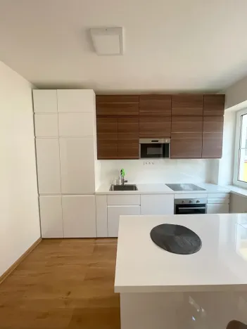 Pronájem bytu 2+kk, Praha - Michle, Pobočná, 61 m2